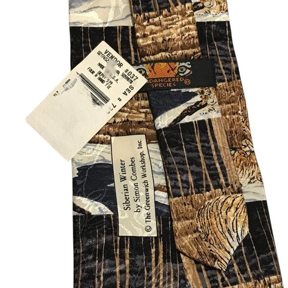 Simon Combes Siberian Winter Tiger Endangered Species Men’s Necktie Tie NWT - Picture 4 of 5